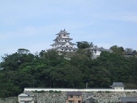 松に鶴の城